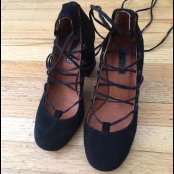 Chunky Lace up heels - Picture 2 of 3